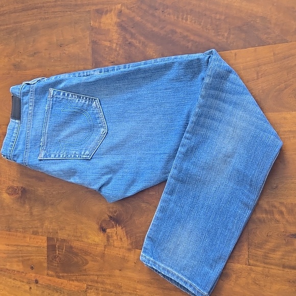 True Religion Liv Relaxed Disressed Skinny Crop Size 28 - Picture 14 of 16